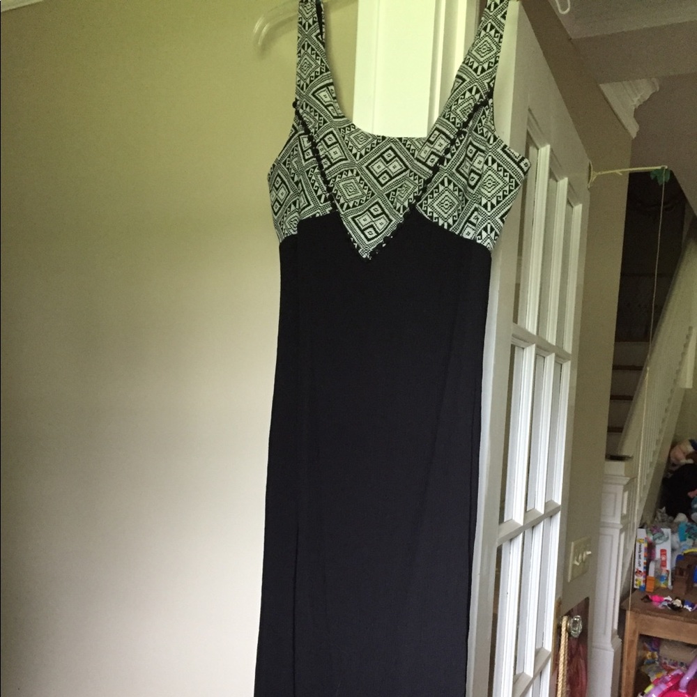 Maxi dress- Black & White